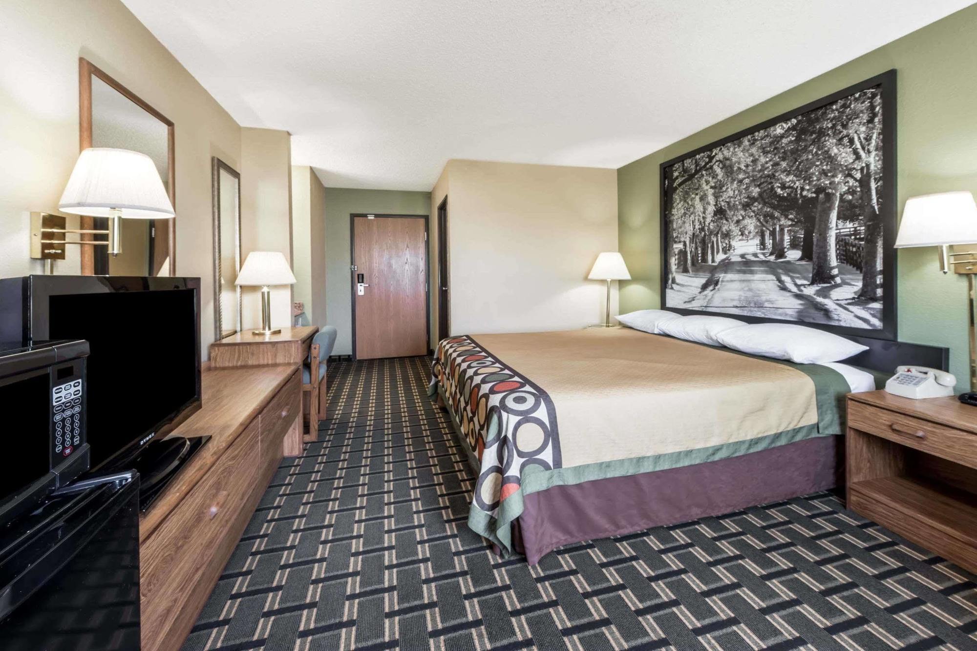 Super 8 By Wyndham Greenville Екстериор снимка